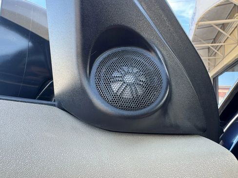 Used 2015 Land Rover Range Rover Evoque Pure Plus image 44