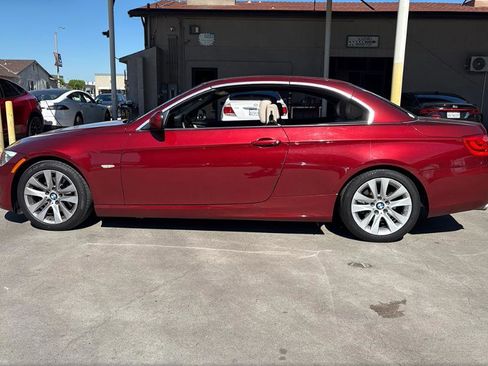 Used 2011 BMW 328i Convertible image 8