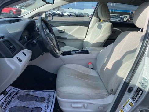 Used 2014 Toyota Venza LE image 12