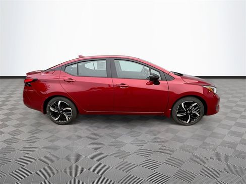 New 2025 Nissan Versa SR image 8