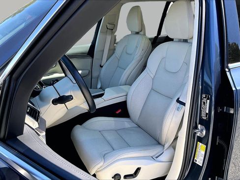 Used 2021 Volvo XC90 T6 Inscription w/ Lounge Package AWD/4WD image 16
