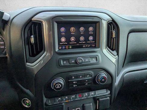 Used 2025 Chevrolet Silverado 1500 Custom image 9