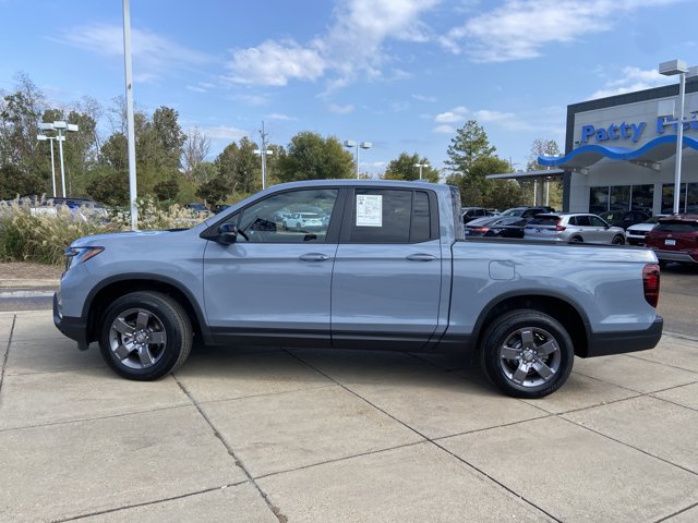 Used 2025 Honda Ridgeline TrailSport image 6