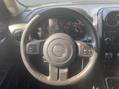 Used 2011 Jeep Patriot Latitude image 12