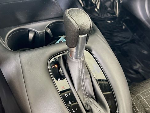 Used 2024 Honda HR-V LX image 16