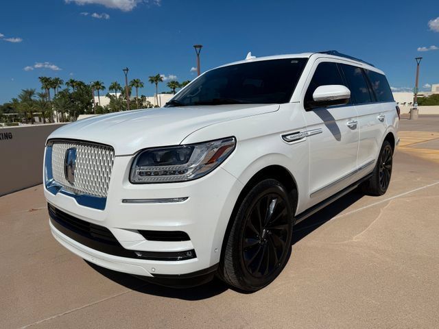 Used 2021 Lincoln Navigator Reserve AWD/4WD image 4