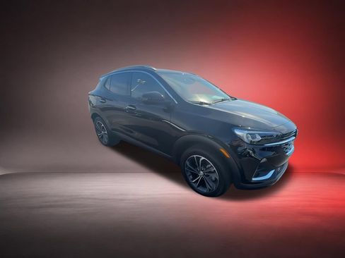 Certified 2023 Buick Encore GX Essence FWD image 2