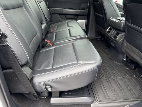 Used 2025 Ford F150 Lariat w/ Equipment Group 502A High AWD/4WD image 15