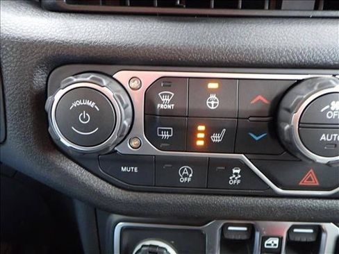 New 2026 Jeep Gladiator Sport AWD/4WD image 17