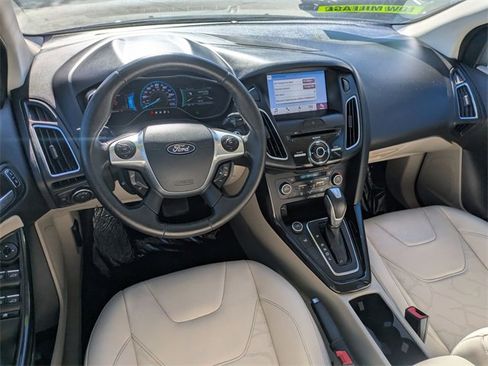 Used 2017 Ford Focus Electric Hatchback image 25