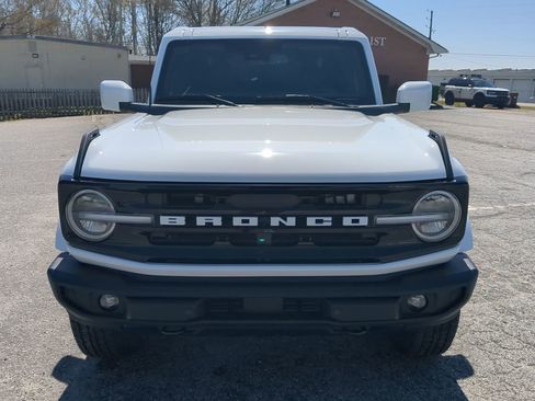 New 2026 Ford Bronco Outer Banks image 7