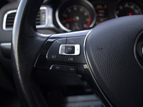 Used 2017 Volkswagen Jetta SEL image 21