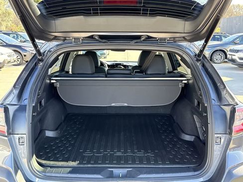 Certified 2025 Subaru Outback Limited image 34