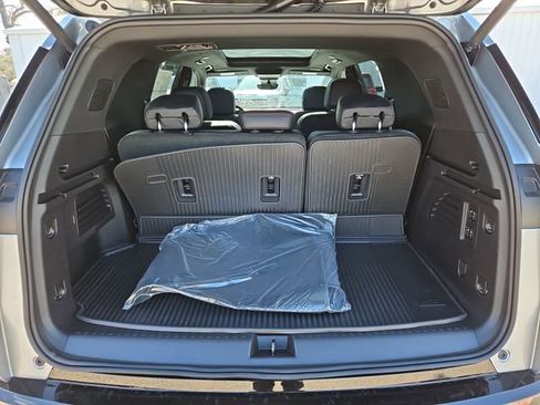 New 2026 Chevrolet Traverse High Country w/ LPO, Floor Liner Package image 28
