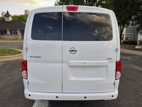 Used 2017 Nissan NV200 SV w/ Back Door Glass Package FWD image 6