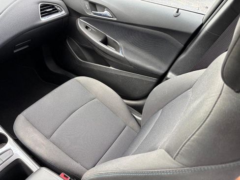 Used 2016 Chevrolet Cruze LT FWD image 14