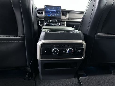 Used 2024 Ford Expedition XLT AWD/4WD image 22