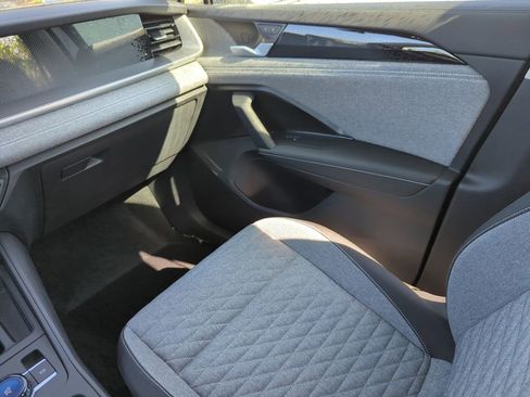 New 2026 Volkswagen Tiguan S image 22