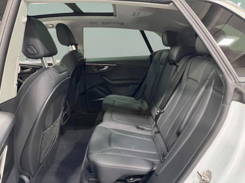 Certified 2023 Audi Q8 Premium Plus image 9