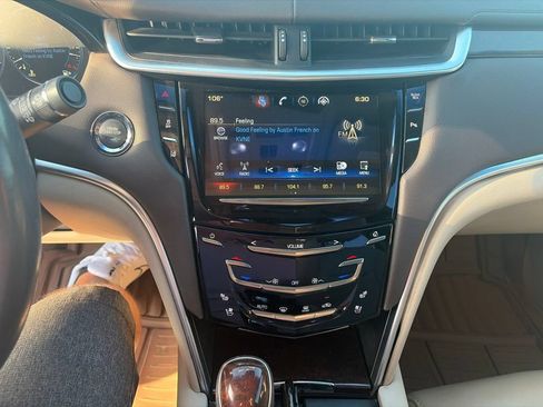 Used 2013 Cadillac XTS Premium FWD image 18