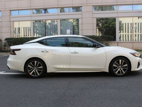 Used 2020 Nissan Maxima 3.5 S w/ Floor Mat Group FWD image 6
