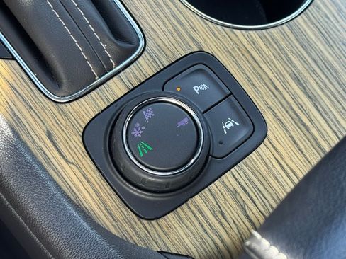 Used 2019 GMC Acadia Denali w/ Technology Package image 42