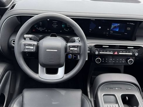 New 2026 Hyundai Palisade Calligraphy FWD image 17