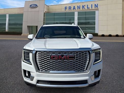 Used 2022 GMC Yukon Denali AWD/4WD image 2