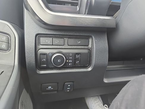 Used 2024 Ford F250 Lariat w/ Lariat Ultimate Package image 18