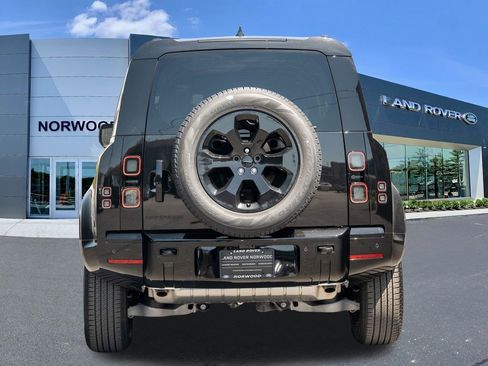 New 2026 Land Rover Defender 110 X-Dynamic SE AWD/4WD image 5
