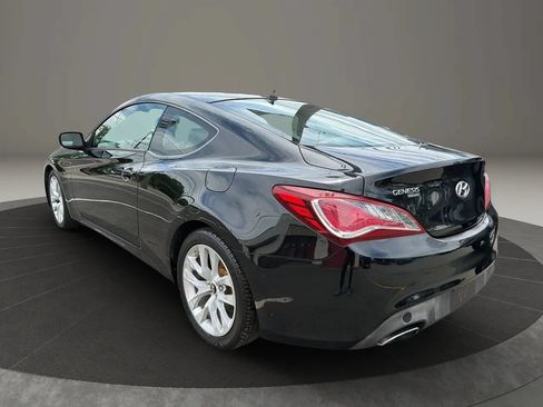 Used 2013 Hyundai Genesis 2.0T RWD image 7