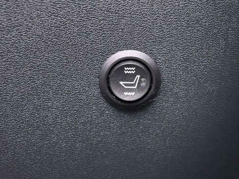 Used 2022 Nissan Rogue SV FWD image 25