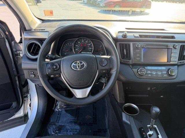 Used 2013 Toyota RAV4 XLE AWD/4WD image 13