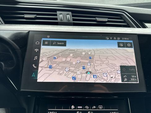 Used 2022 Audi e-tron Premium w/ Convenience Plus Package image 47