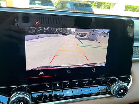 Used 2024 GMC Canyon AT4 w/ Canyon Safety Plus Package image 26