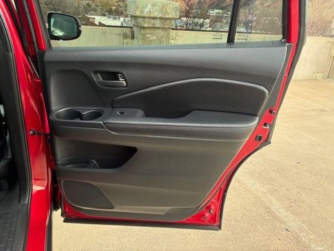 Used 2024 Honda Passport EX-L image 18