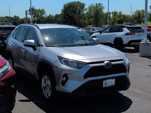 Certified 2020 Toyota RAV4 XLE w/ All Weather Liner Package AWD/4WD image 5