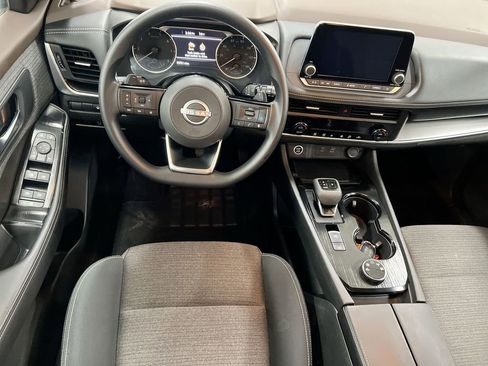 Used 2023 Nissan Rogue SV image 19