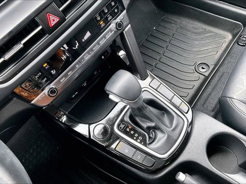 Used 2025 Kia Seltos EX w/ EX Sunroof Package image 18