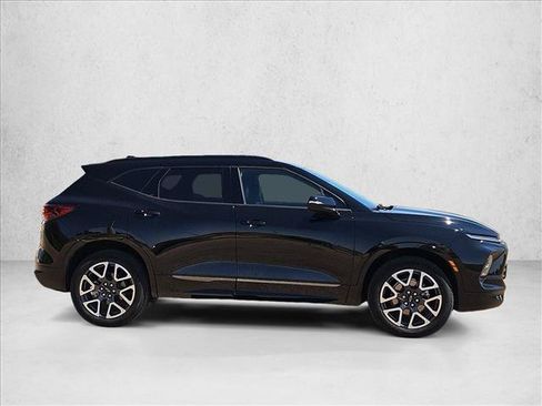 Certified 2024 Chevrolet Blazer RS w/ Enhanced Convenience Package FWD image 4