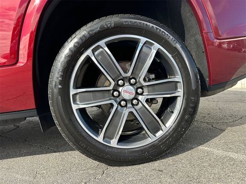 Used 2018 GMC Acadia Denali w/ Technology Package image 20