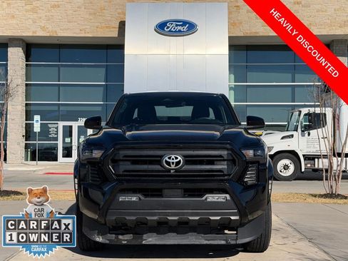 Used 2024 Toyota Tacoma SR5 image 2