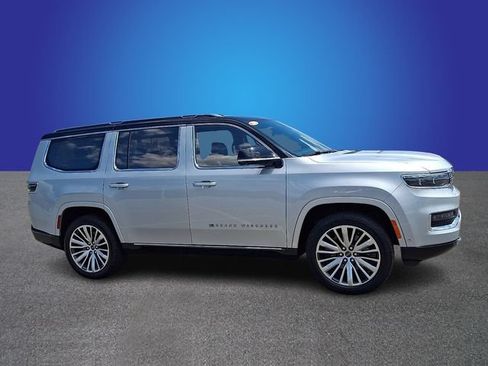 Used 2024 Jeep Grand Wagoneer Series III w/ Rear Seat Video Group 1 AWD/4WD image 3