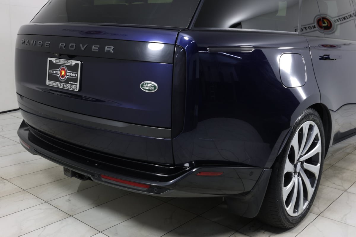 Used 2023 Land Rover Range Rover Long Wheelbase Autobiography AWD/4WD image 44