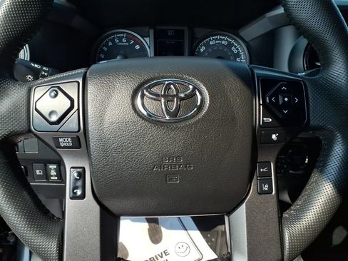Used 2023 Toyota Tacoma TRD Off-Road AWD/4WD image 7