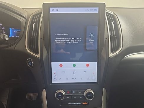 Used 2024 Ford Edge SEL w/ Sport Appearance Package image 8