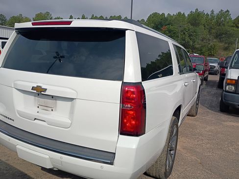 Used 2016 Chevrolet Suburban LTZ AWD/4WD image 5