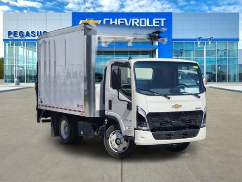 New 2025 Chevrolet Low Cab Forward 4500 XD RWD image 1