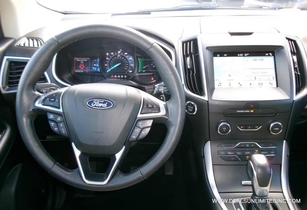 Used 2018 Ford Edge SEL w/ Equipment Group 201A AWD/4WD image 8