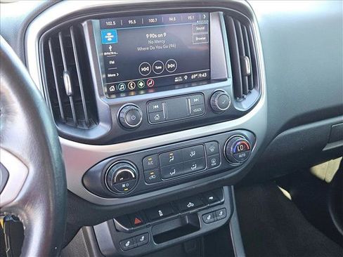 Used 2019 Chevrolet Colorado LT w/ Redline Special Edition image 17